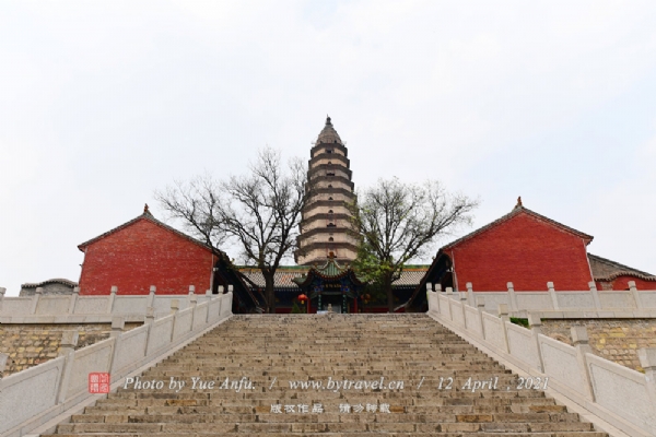 新绛龙兴寺