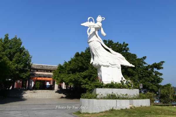 镜花缘旅游区