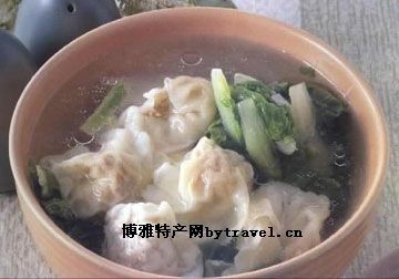 馄饨蔬菜清汤