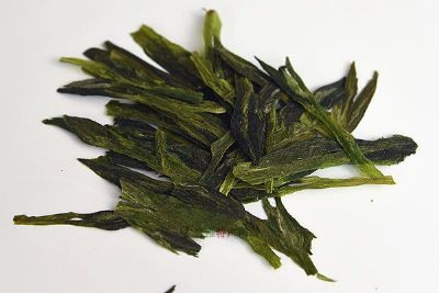 名茶“乡春茗”、“祥风玉竹”