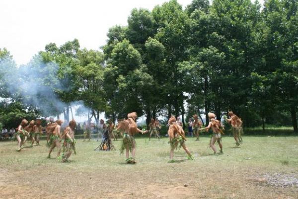 洞口瑶族祭祀舞棕包脑